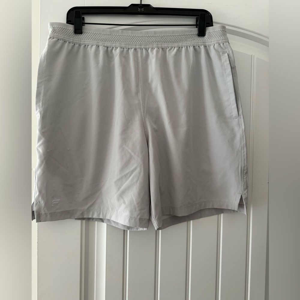 Fabletics Men Workout Shorts / 5in Inseam